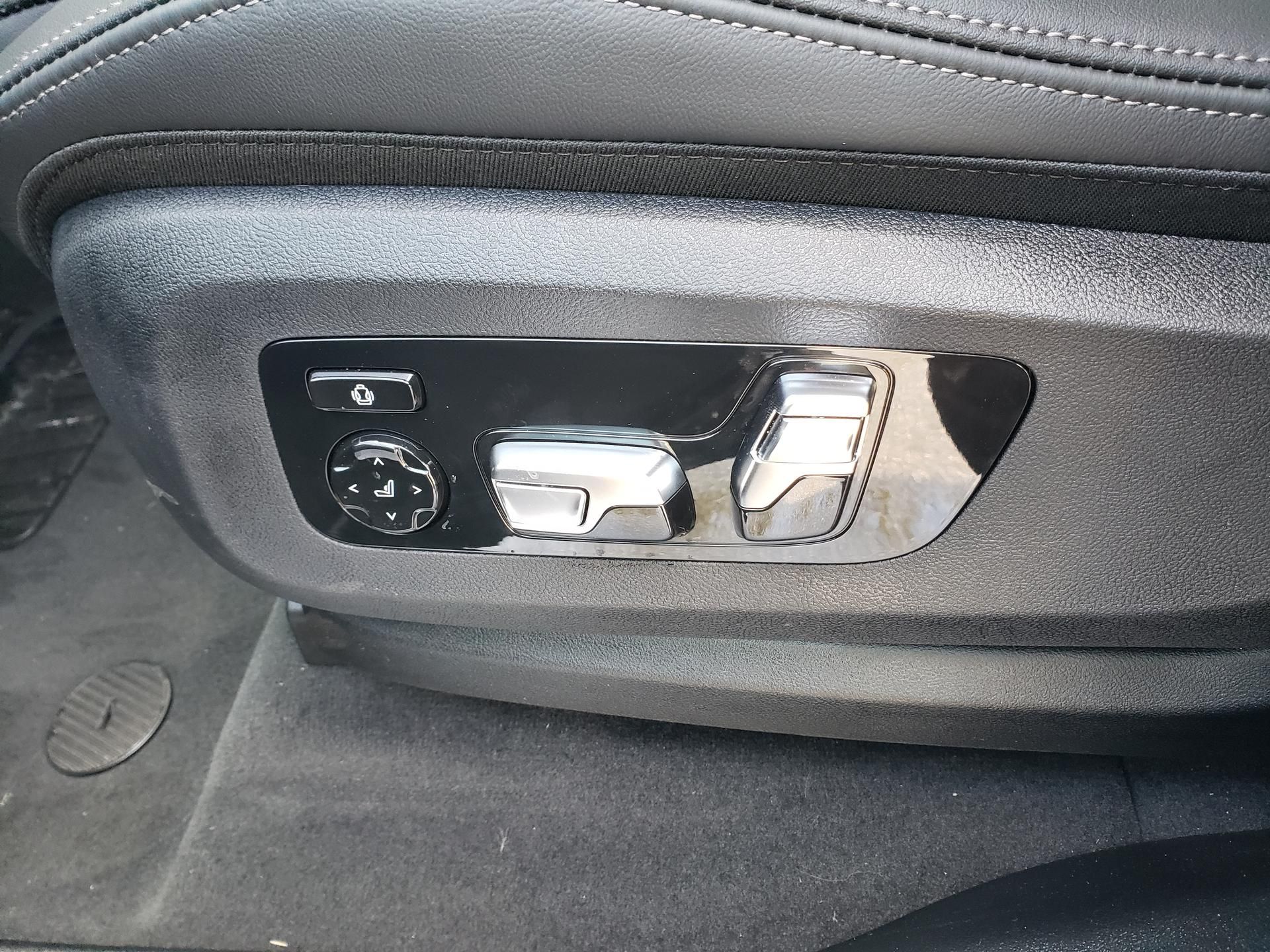2026 BMW X5 40i - Photo 21