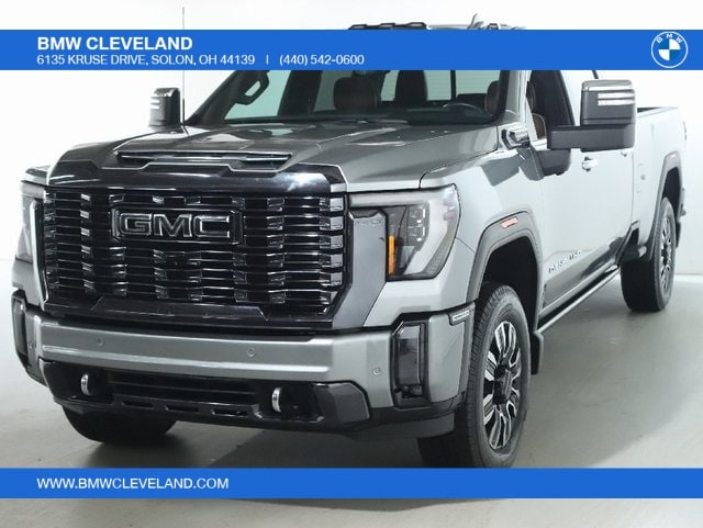 2024 GMC Sierra 3500HD Denali Ultimate's photo