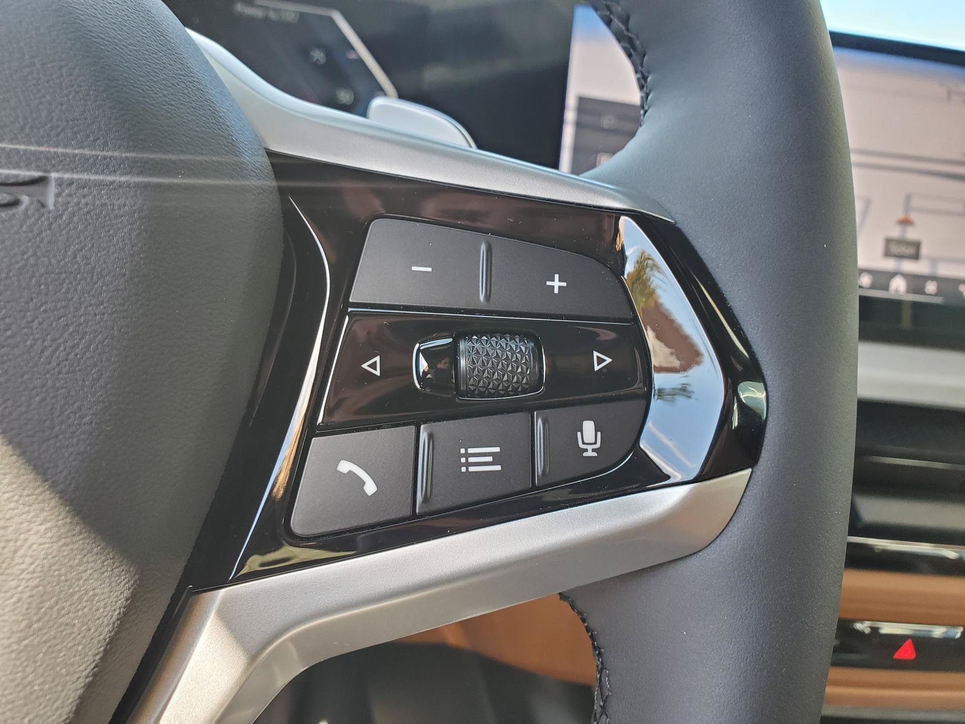 2026 BMW 3 Series 330i - Photo 26