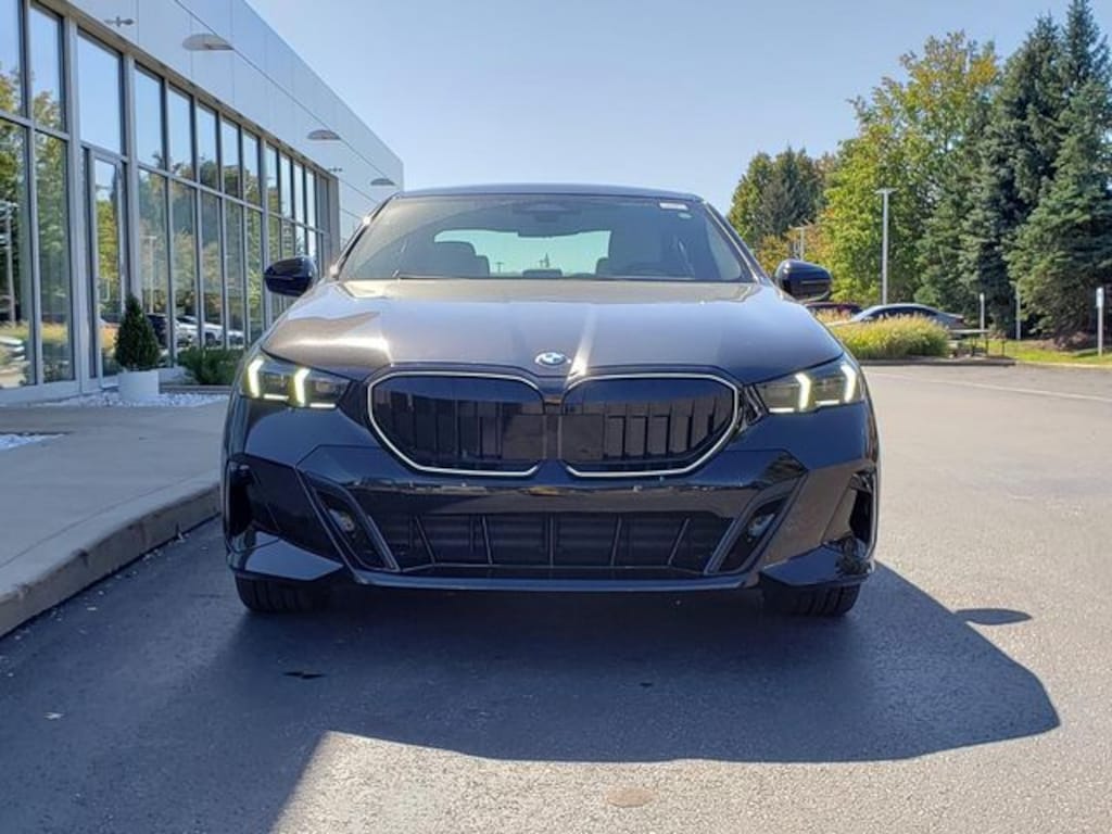 New 2026 BMW 530i xDrive Sedan