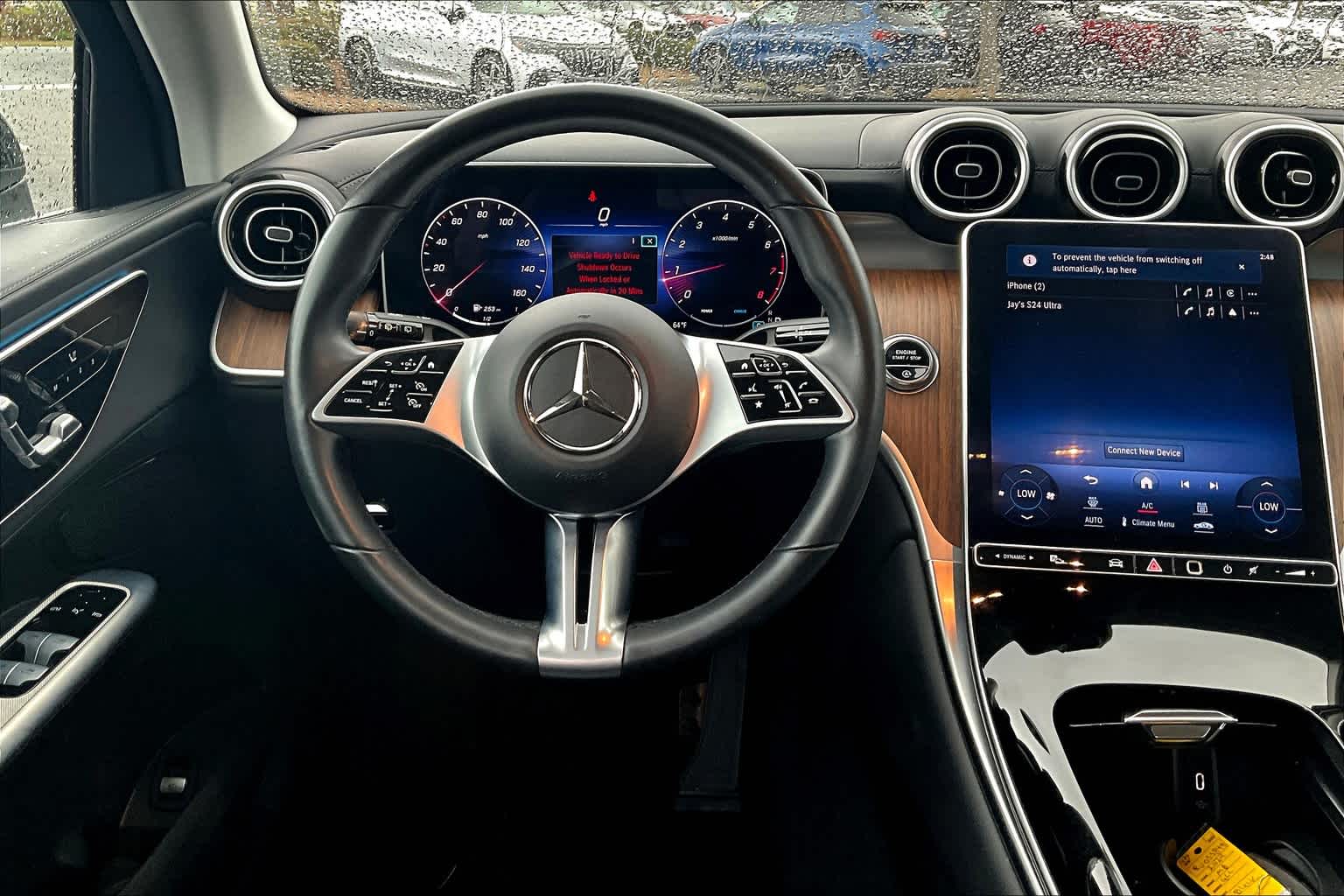 2024 Mercedes Benz GLC 300 photo 2