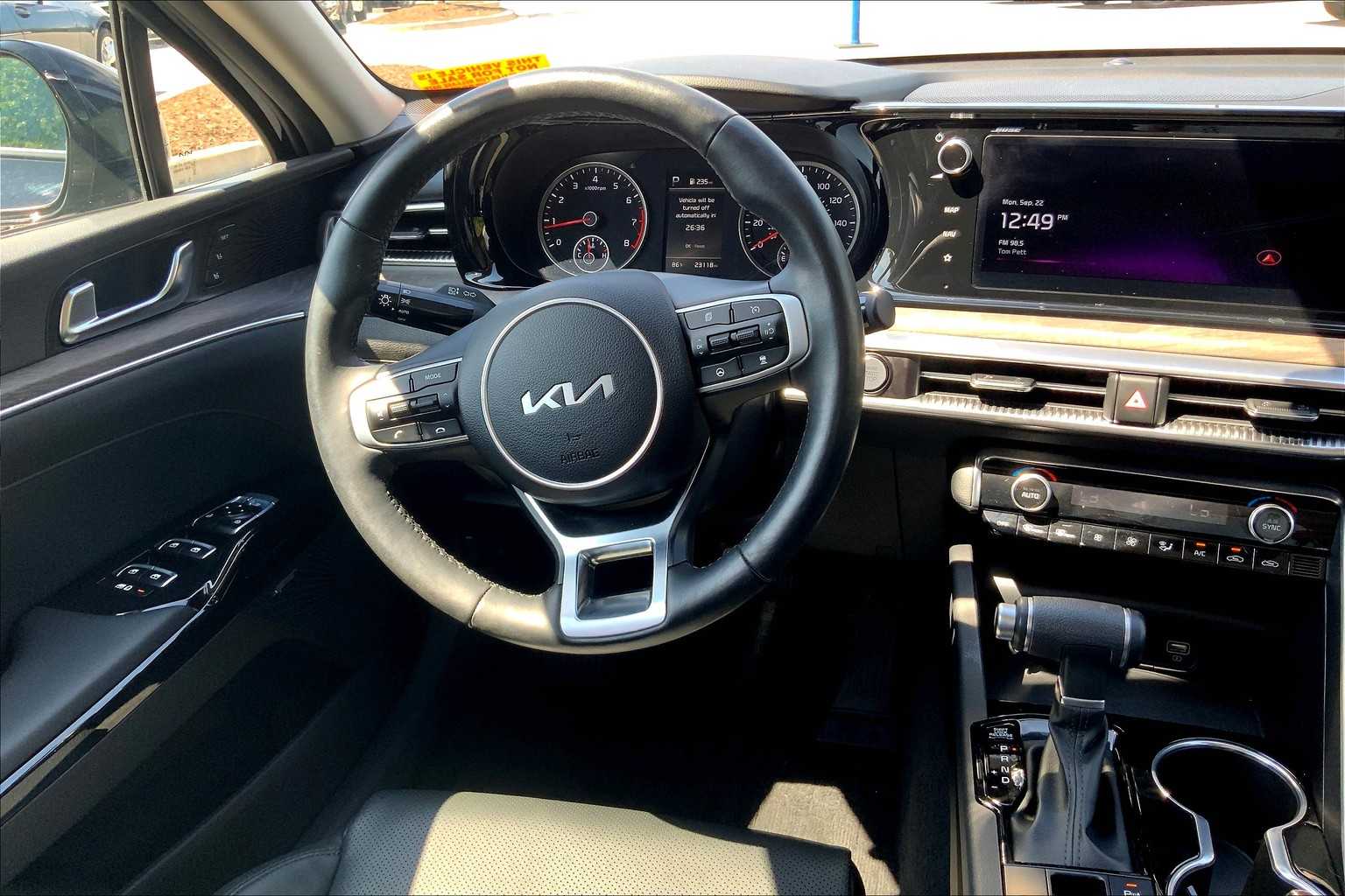 2024 Kia K5 EX photo 4