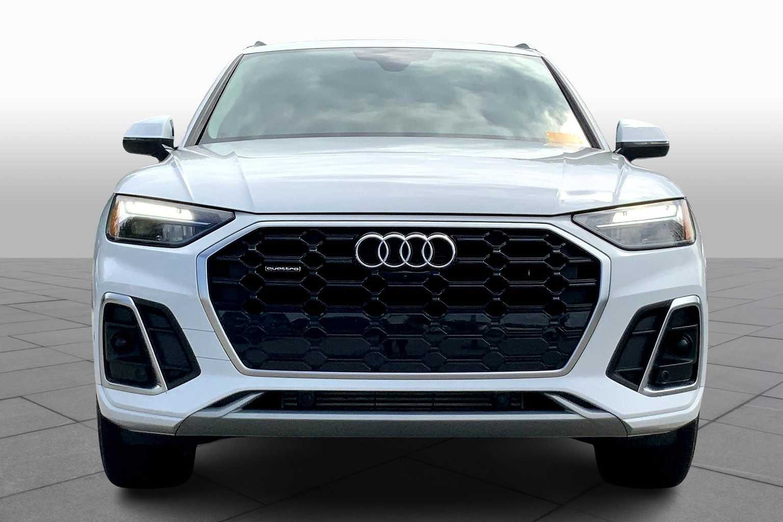 2024 Audi Q5 S line Premium Plus photo 2