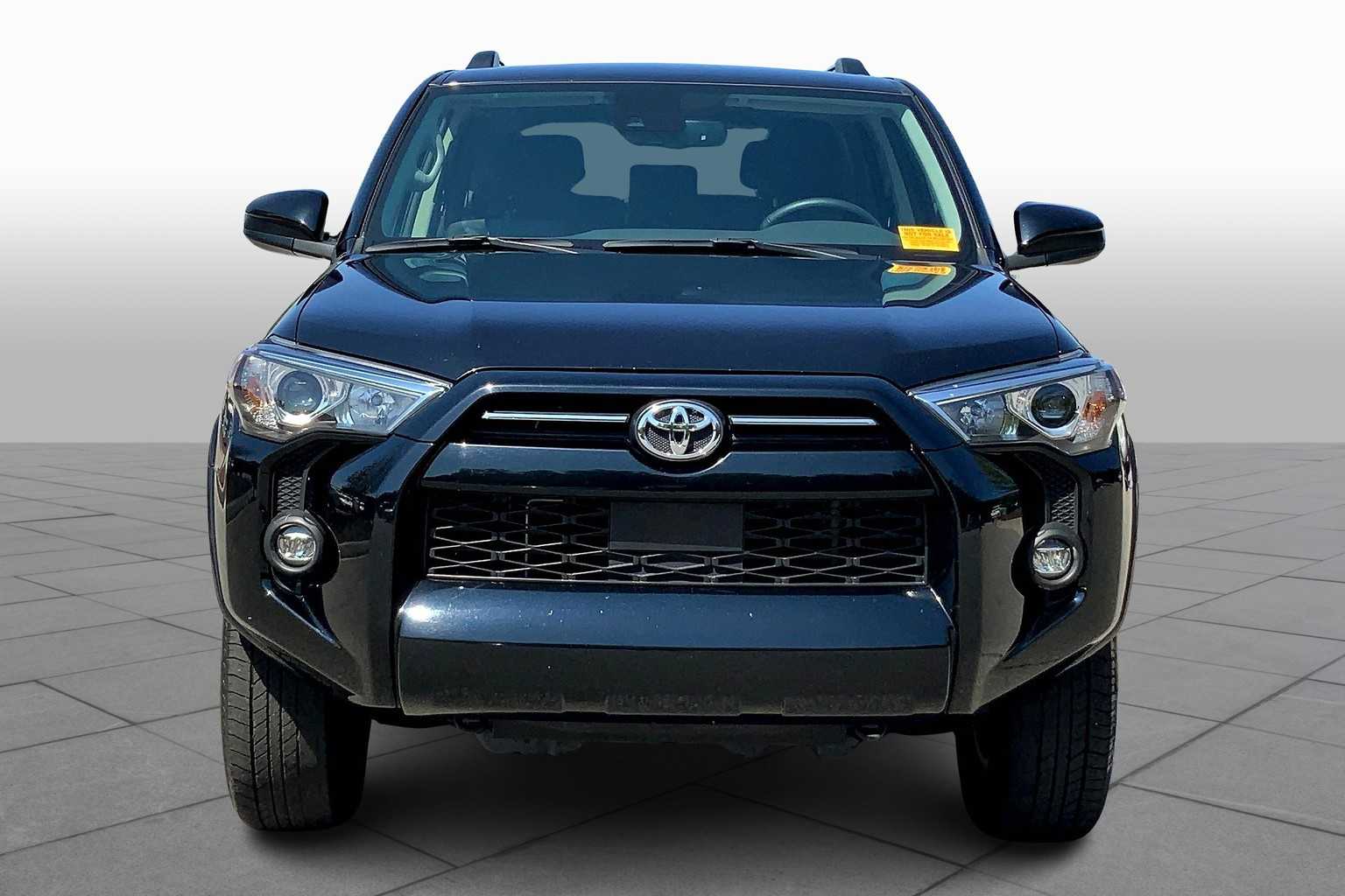 2024 Toyota 4Runner SR5 photo 2