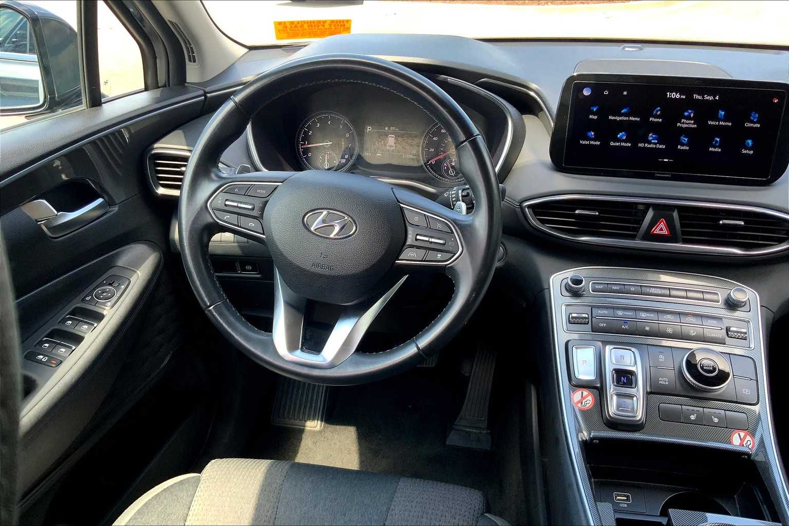 2023 Hyundai Santa Fe SEL photo 2
