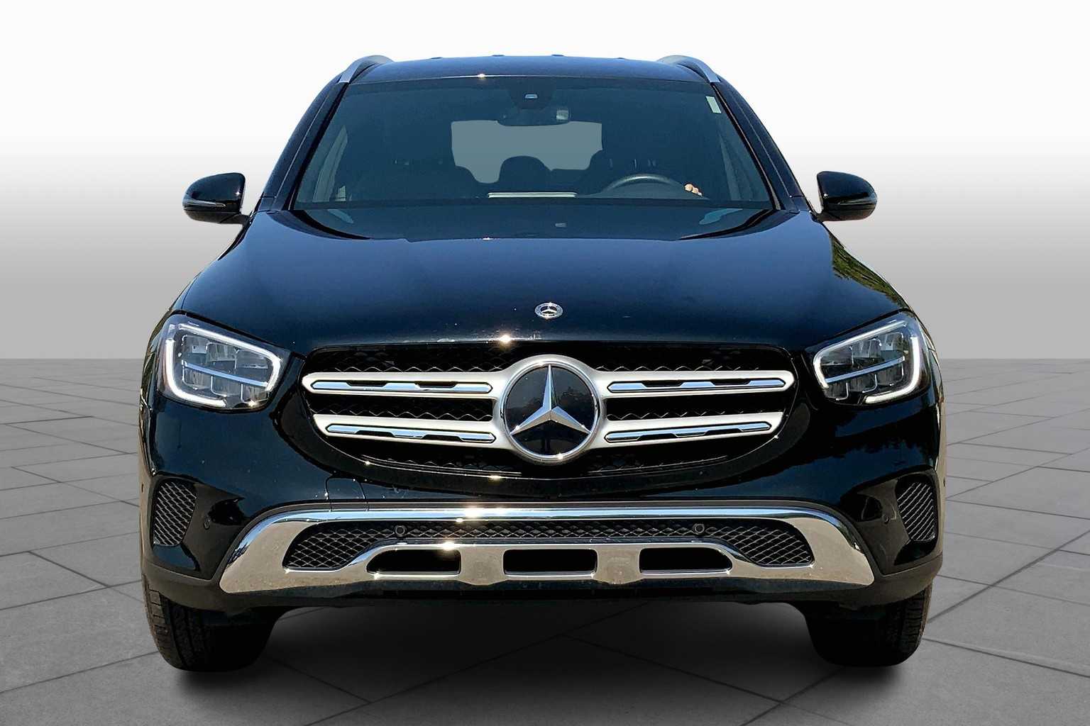 2021 Mercedes Benz GLC 300 photo 2