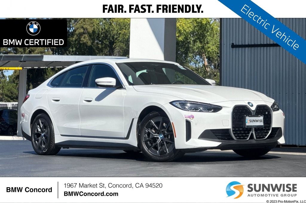 2023 BMW i4 eDrive40's photo