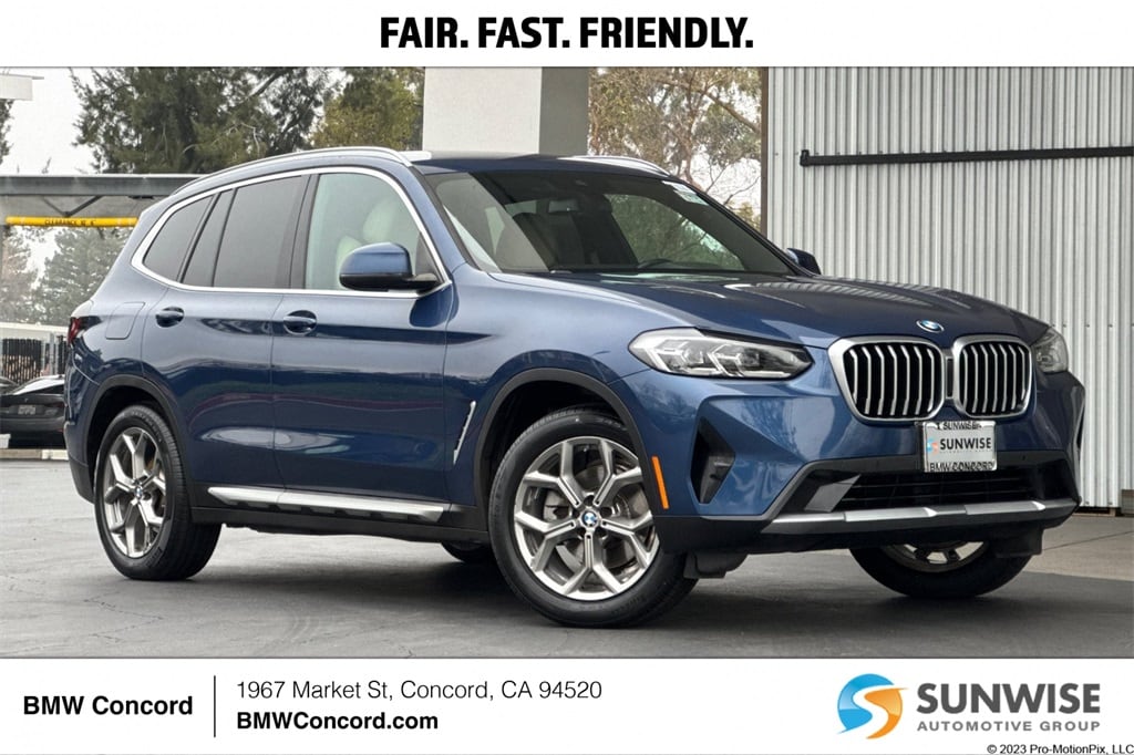 2022 BMW X3 30i's photo