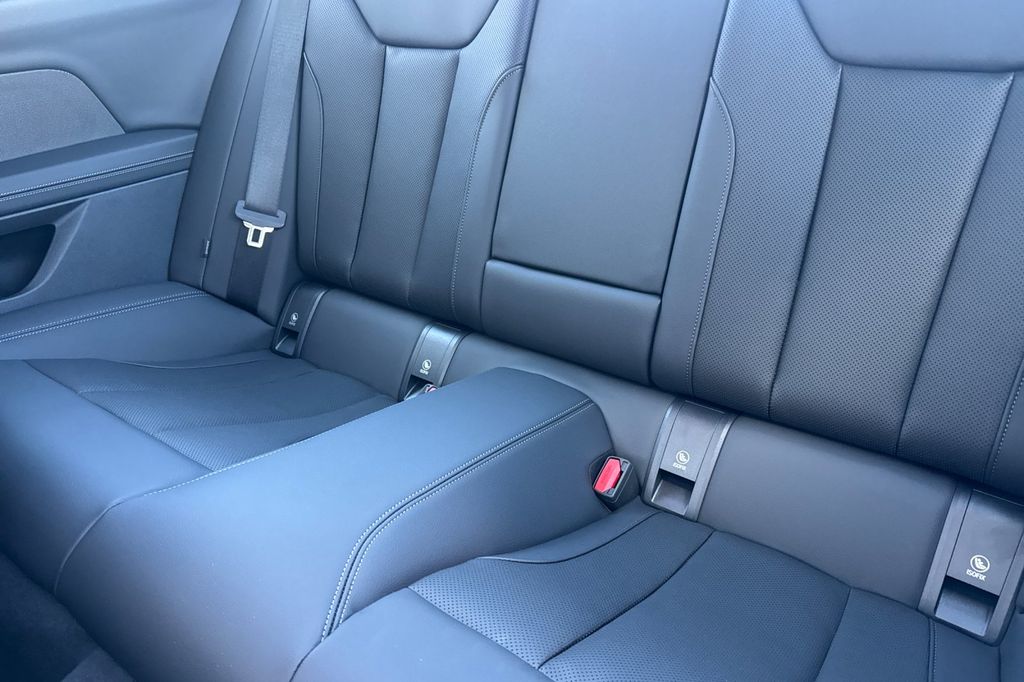 2026 BMW 4 Series M440i - Photo 10