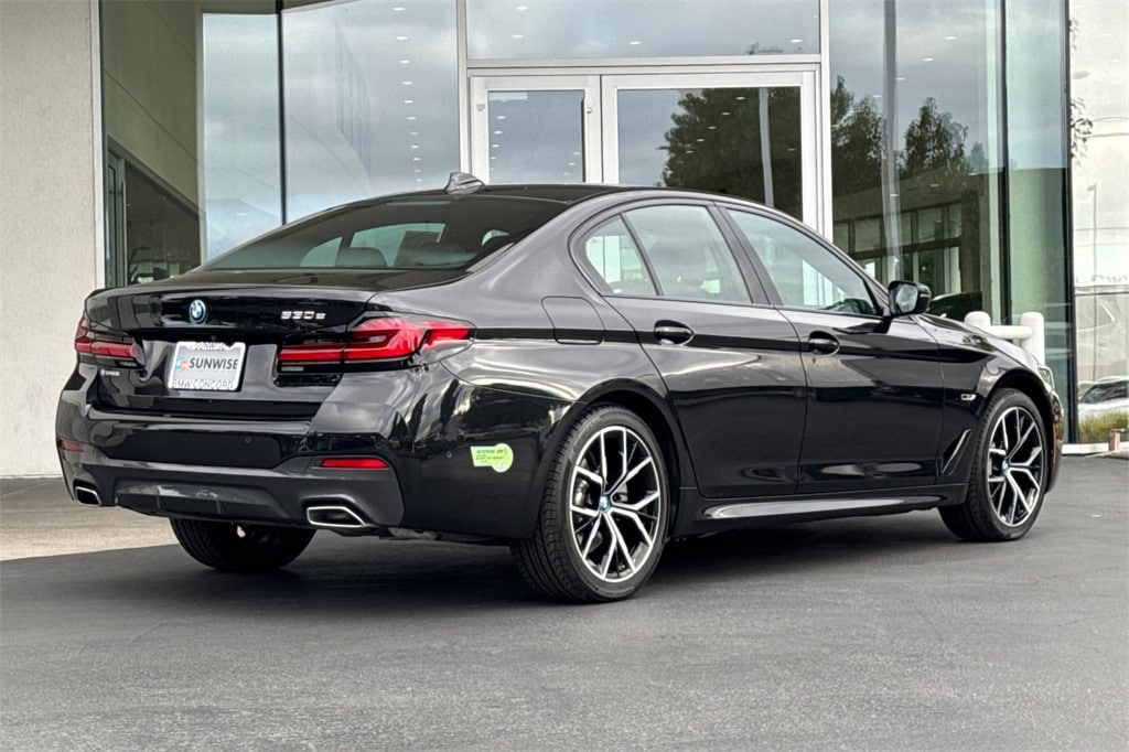 Certified 2023 BMW 530e Sedan
