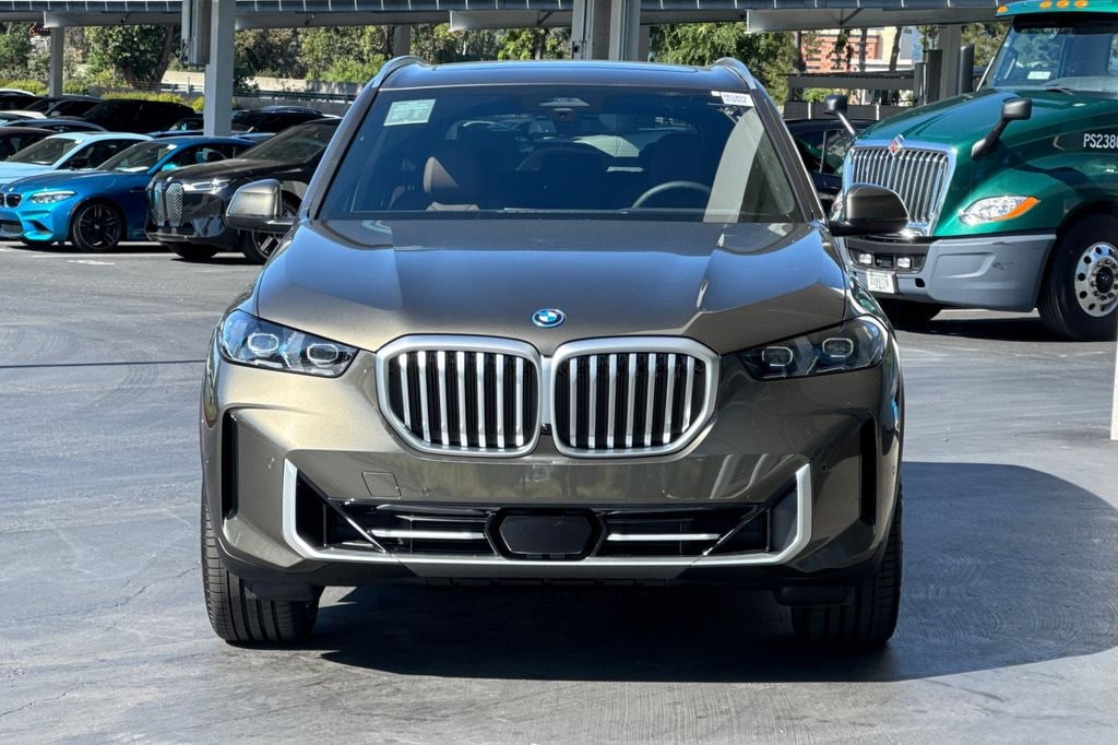 New 2026 BMW X5 PHEV xDrive50e SUV