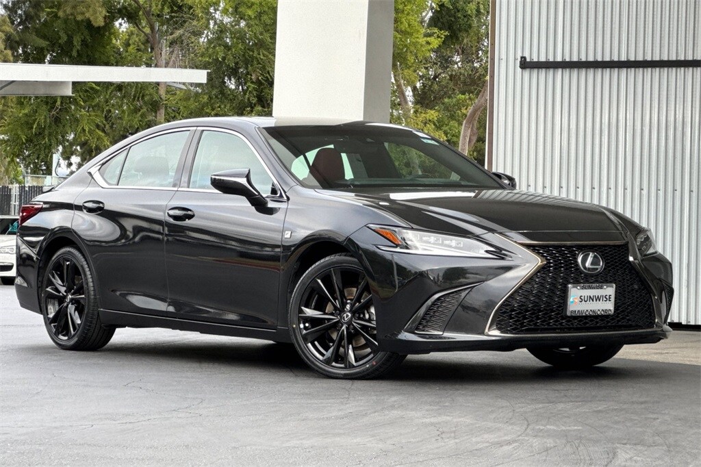 2022 Lexus ES 350 F SPORT photo 2
