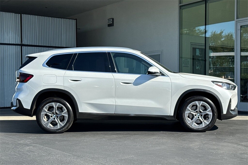 2023 Bmw X1 XDrive28i photo 3