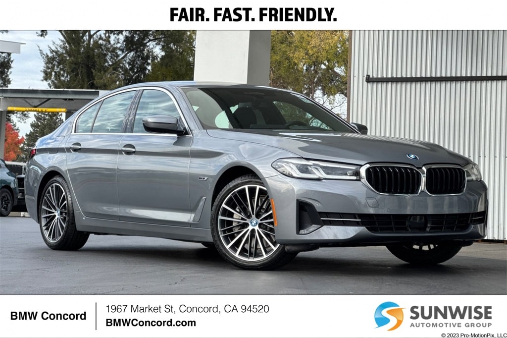 2023 BMW 5 Series 530e's photo