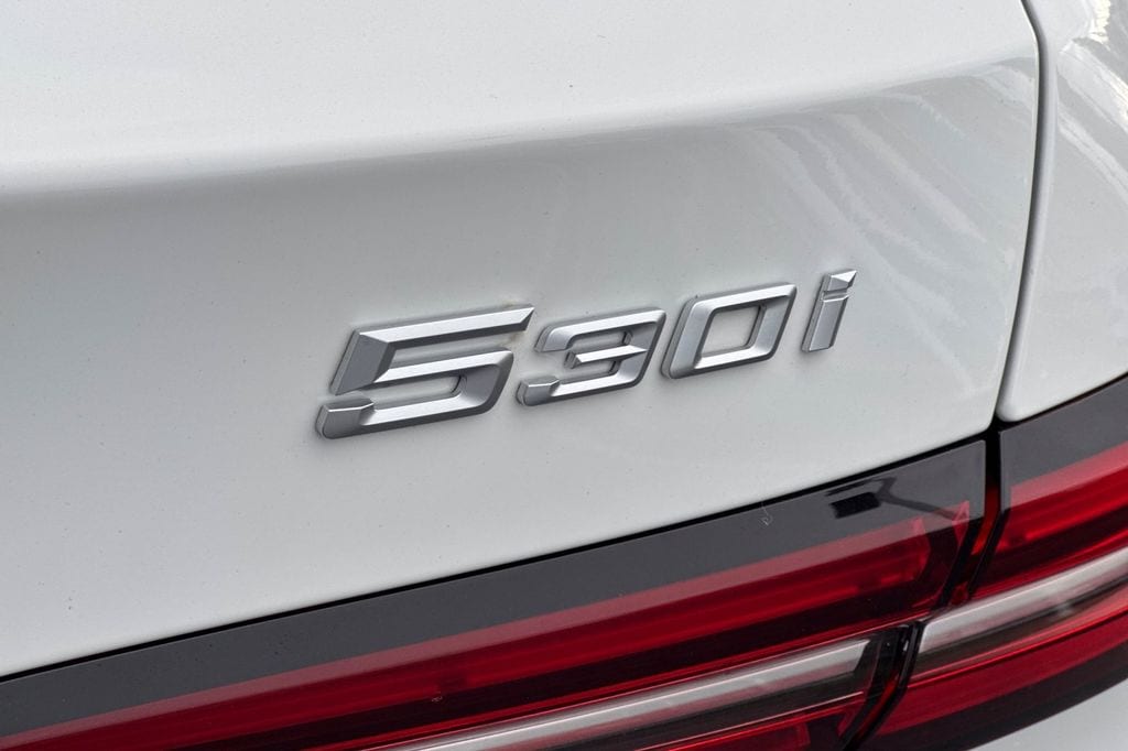 2025 BMW 5 Series 530i - Photo 34