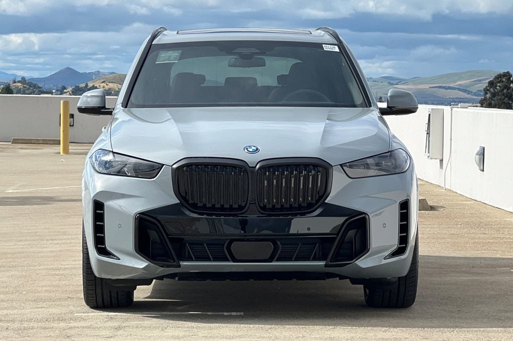 New 2026 BMW X5 PHEV xDrive50e SUV