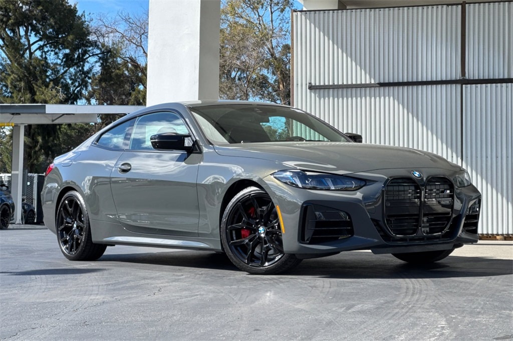 New 2026 BMW M440i Coupe