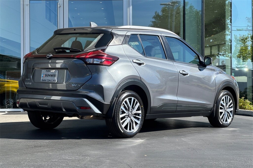 2023 Nissan Kicks SV photo 4