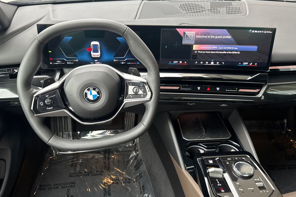 2025 BMW 5 Series 530i - Photo 16