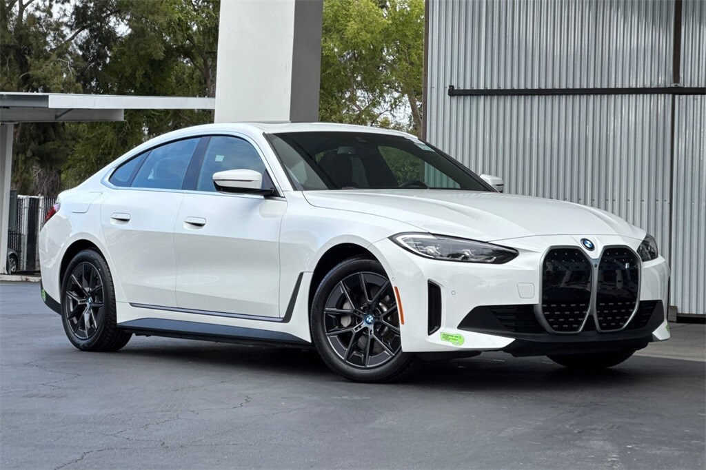 2023 Bmw i4 eDrive35 photo 2