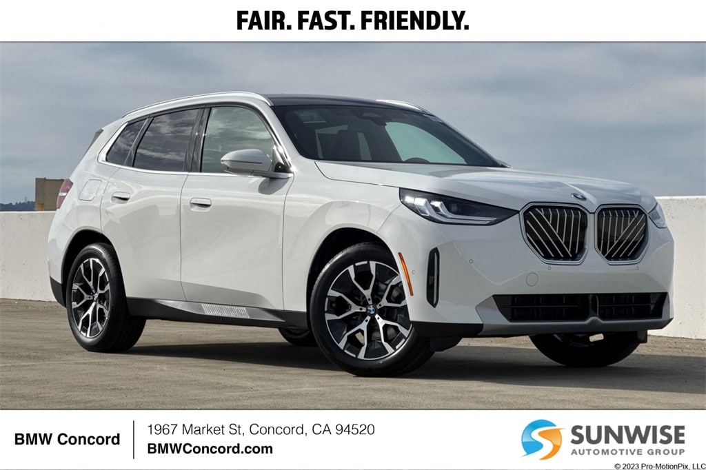 2026 BMW X3 30's photo