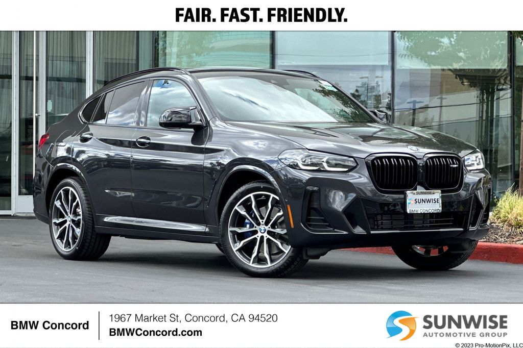 2023 BMW X4 M40i's photo