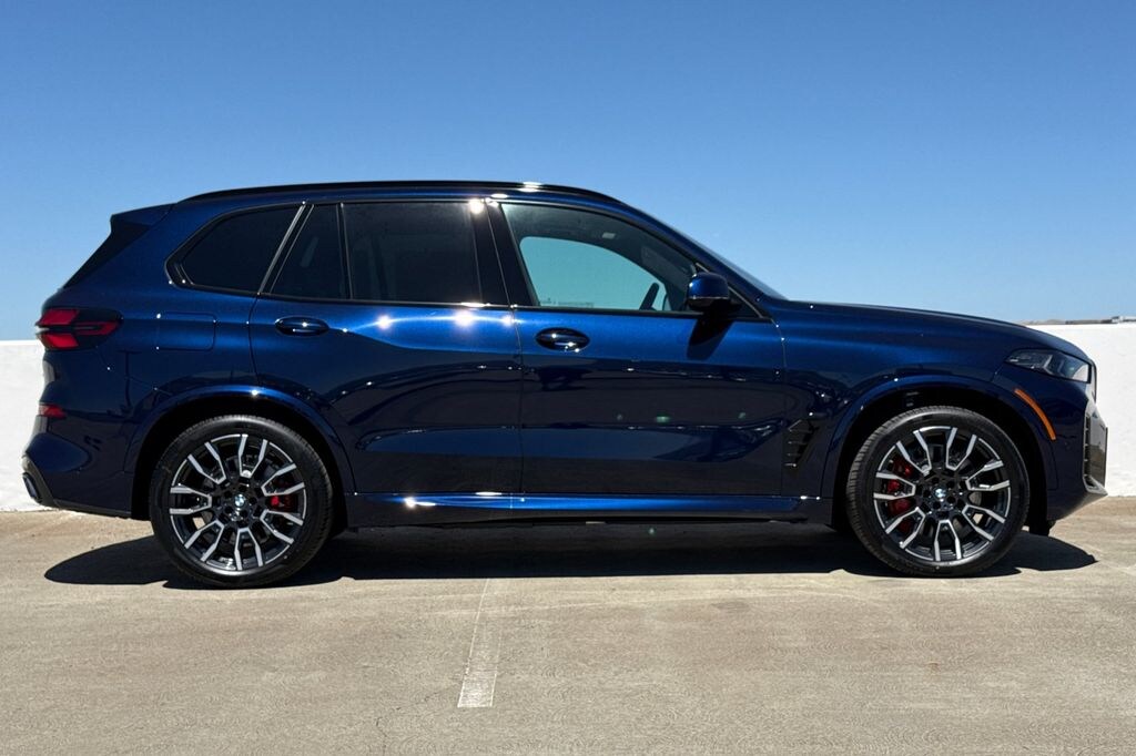 New 2026 BMW X5 PHEV xDrive50e SUV