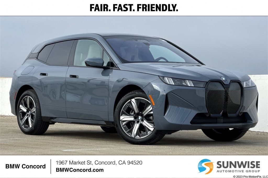 2026 BMW iX 45's photo