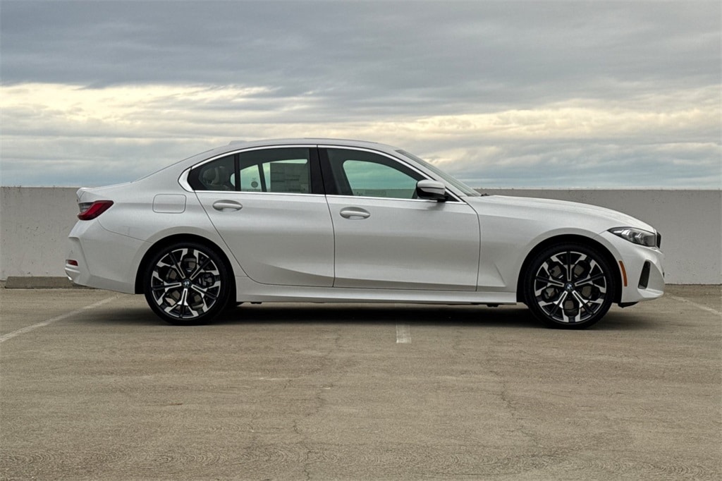 New 2026 BMW 330i NA Sedan