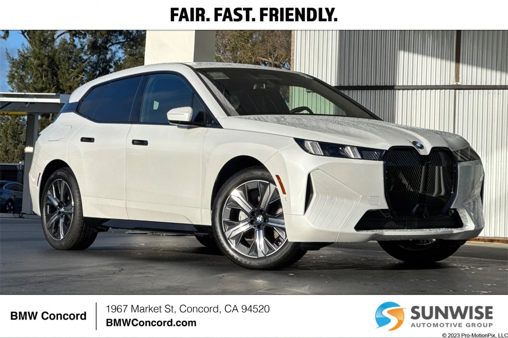 2026 BMW iX 45's photo