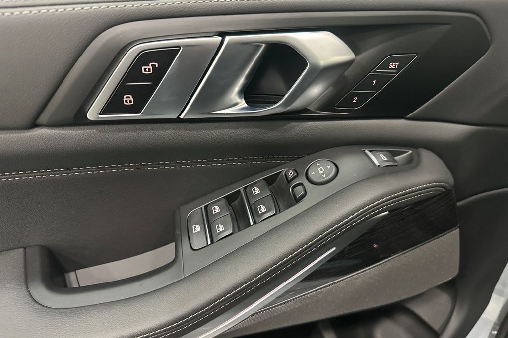 2026 BMW X5 40i - Photo 9