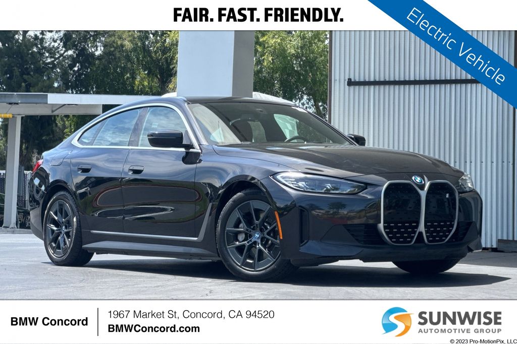2023 BMW i4 eDrive40's photo