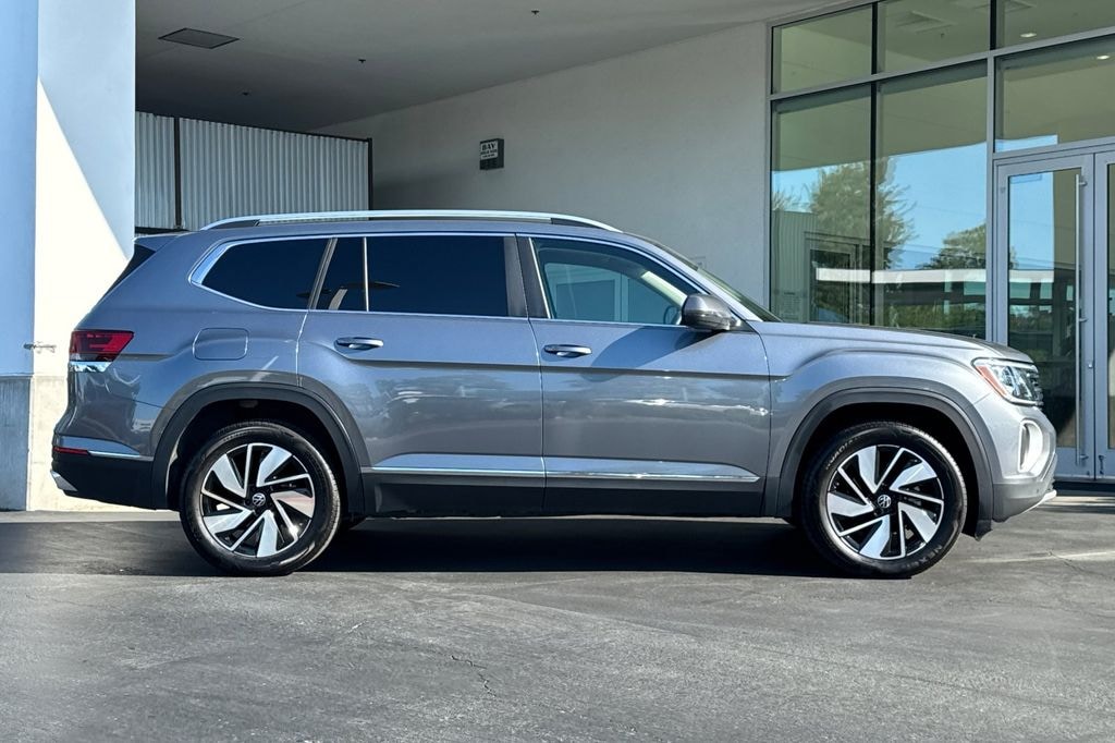Used 2025 Volkswagen Atlas 2.0T SEL SUV