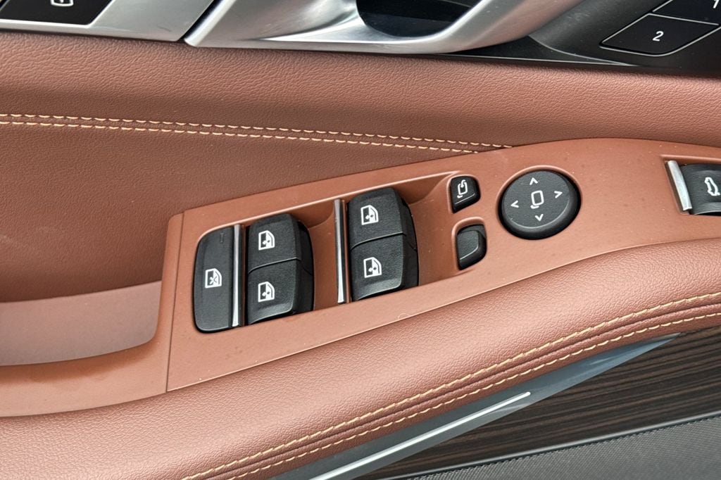 2025 BMW X5 40i - Photo 12