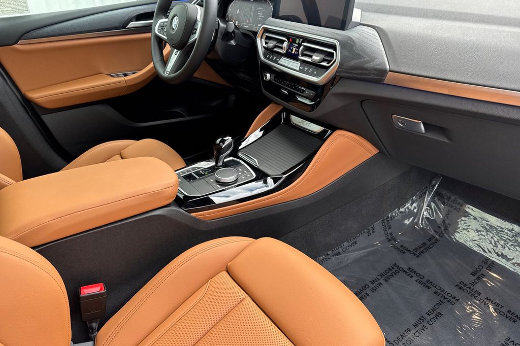 2025 BMW X4 30i - Photo 18