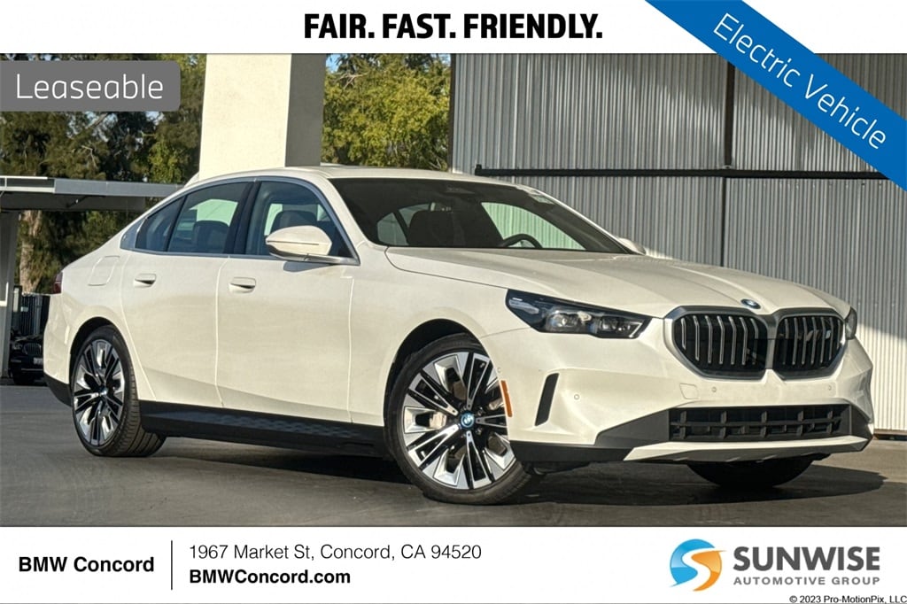 2025 BMW i5 40's photo