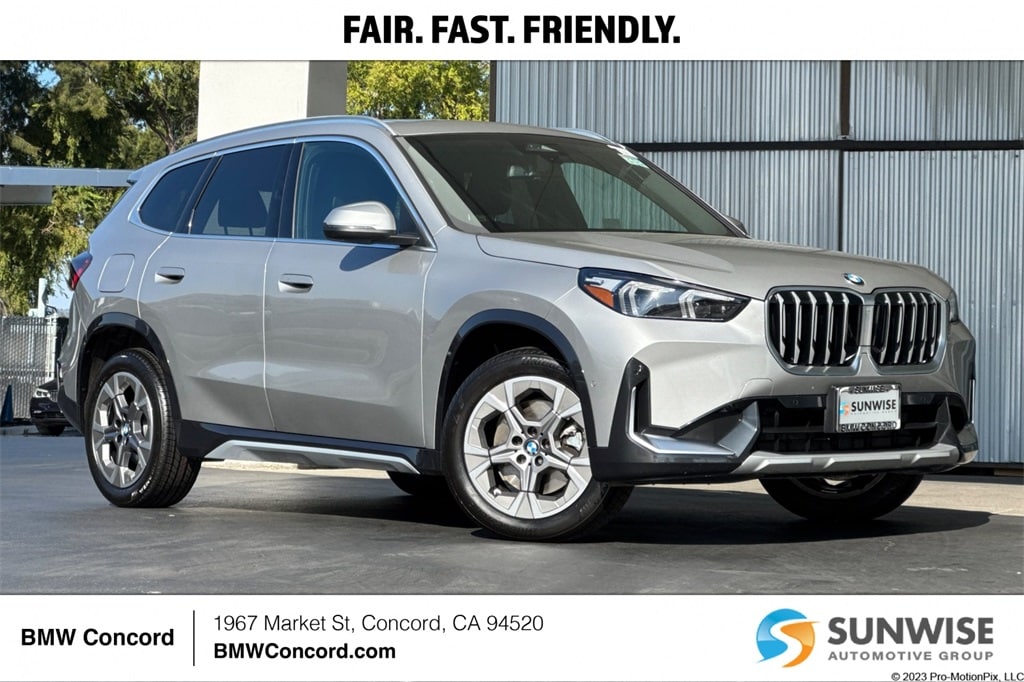 2025 BMW X1 28i's photo
