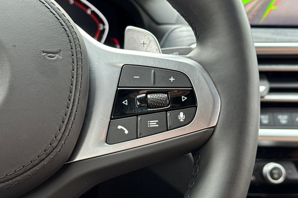 2025 BMW X4 30i - Photo 29