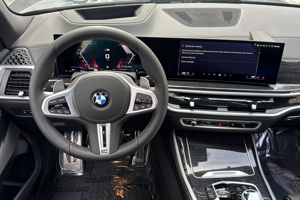 2026 BMW X5 M60i - Photo 12