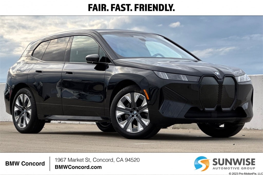 2026 BMW iX 45's photo