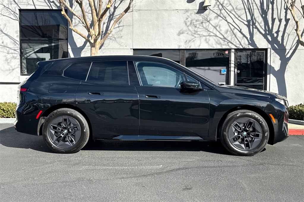 New 2026 BMW iX xDrive60 SUV