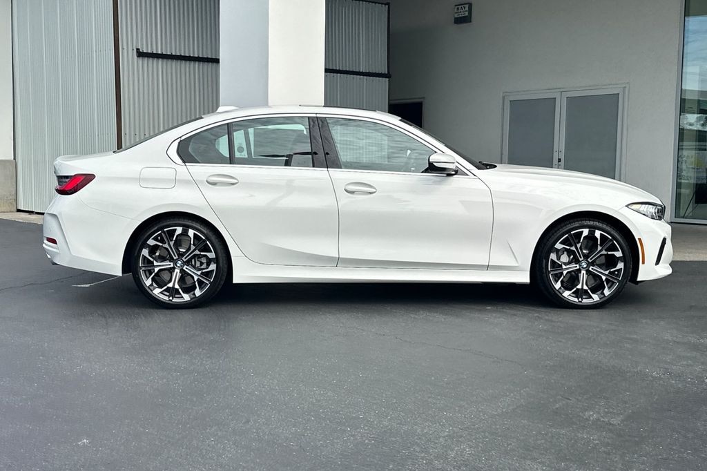New 2026 BMW 330i Sedan