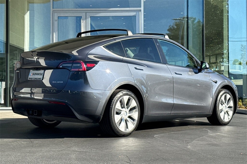 2021 Tesla Model Y Long Range photo 4