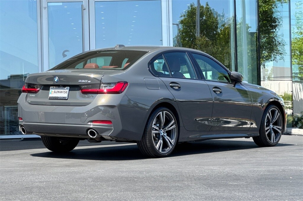 2023 Bmw 330e photo 4