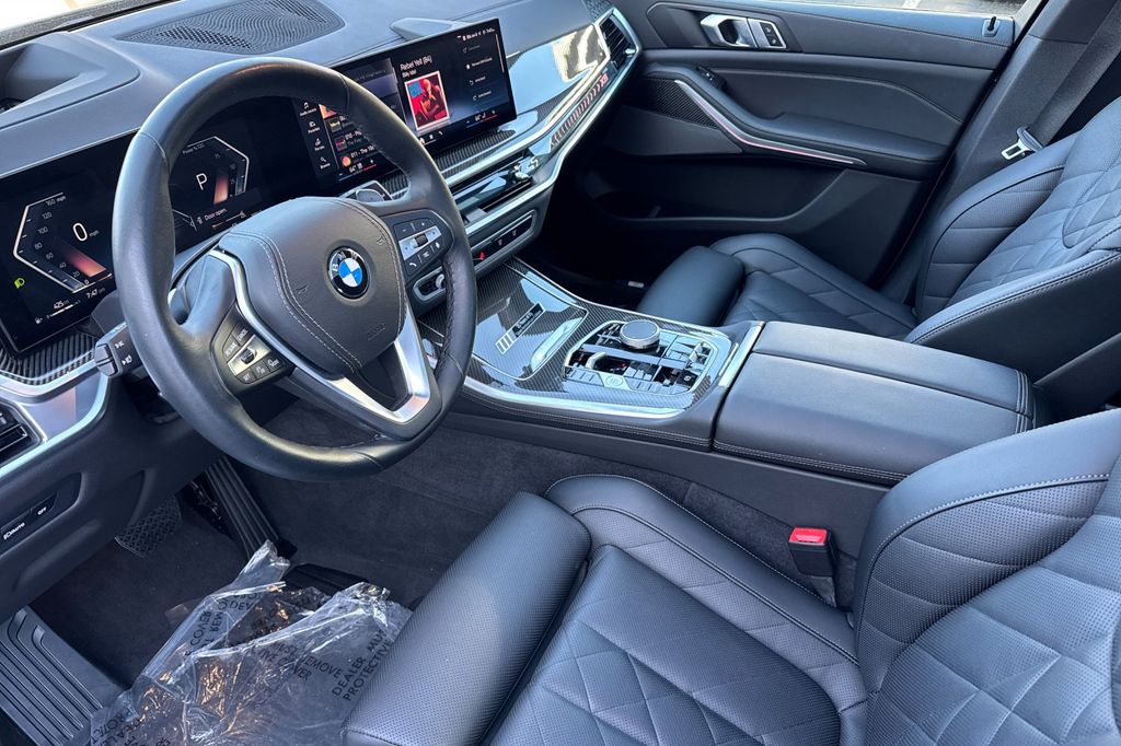 2025 BMW X5 40i - Photo 10