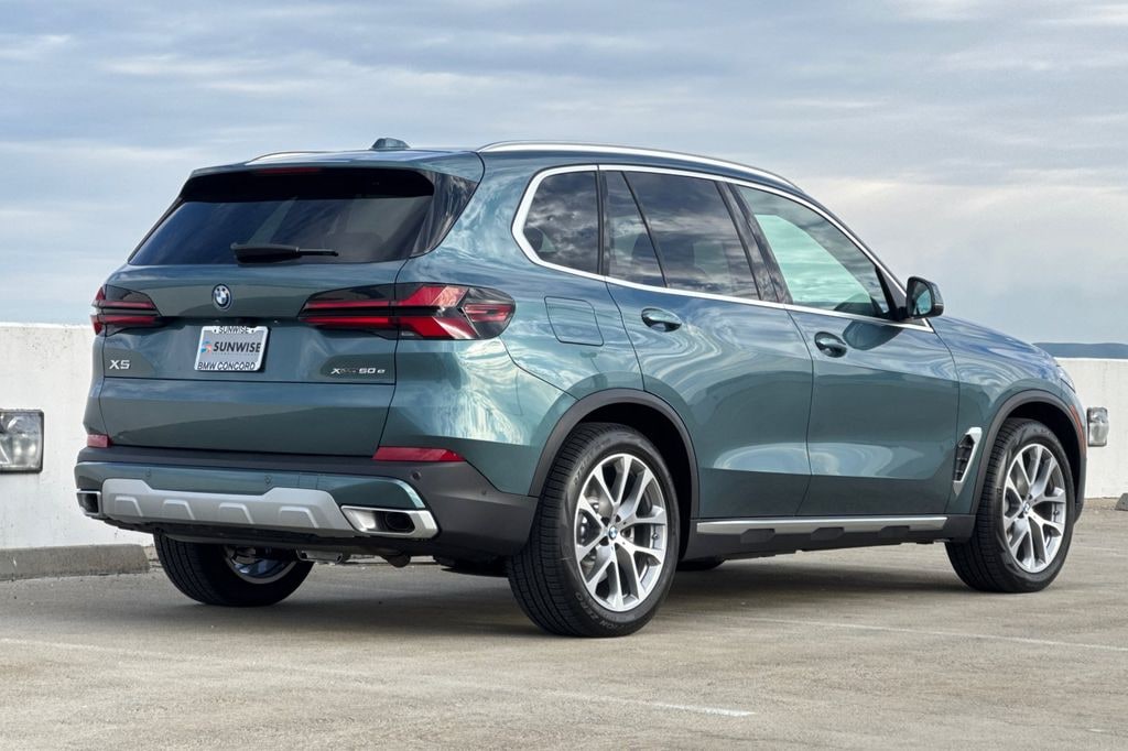 New 2026 BMW X5 PHEV xDrive50e SUV