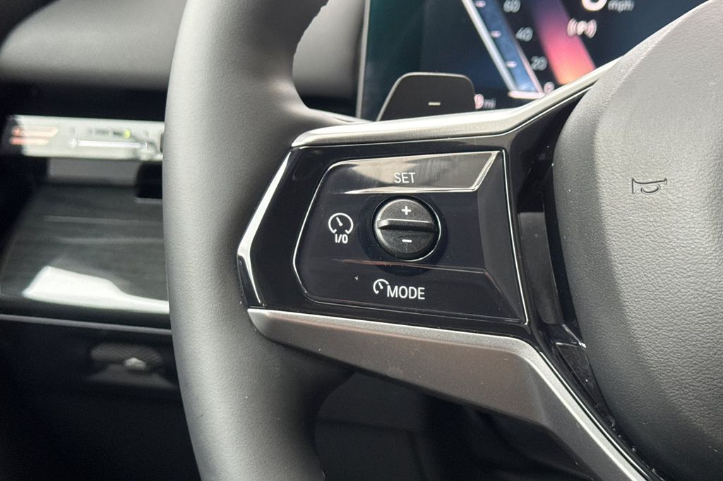 2025 BMW 5 Series 530i - Photo 28