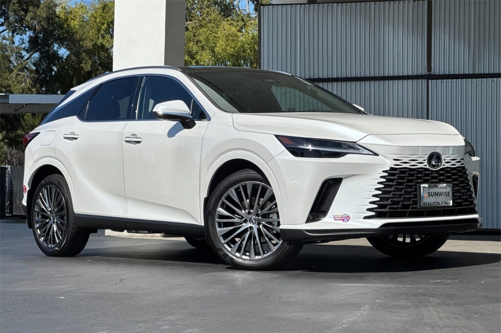 2024 Lexus RX 450h+ Luxury photo 2