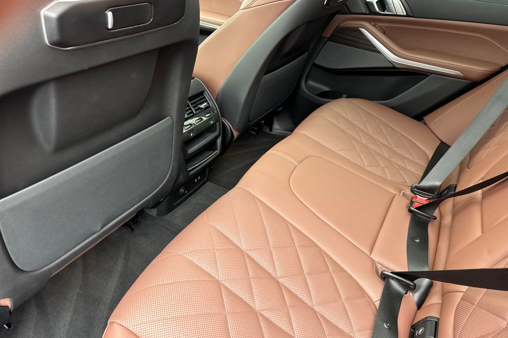 2025 BMW X5 40i - Photo 13