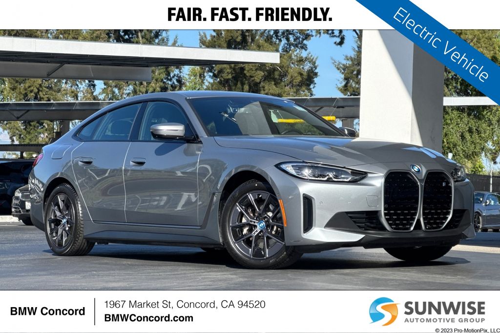 2023 BMW i4 eDrive35's photo